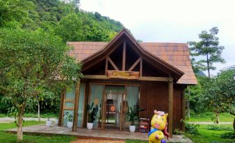 Tree House Hotel (Debao Dwarf Ma Kingdom Shop)