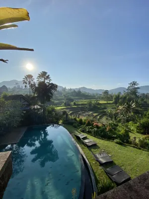 Sawah Indah Villa Hotel dekat Base Camp Gunung Agung Via Edelweis