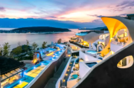 大理松雲半山海景酒店