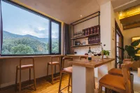 Jiuhuashan Yanqi Lake Bay Hotel - bar