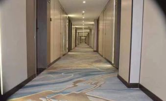 Fugu Zirui International Hotel