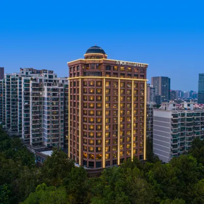 Fairfield By Marriott Hangzhou Xihu District Hotel berhampiran Jalan Wensan
