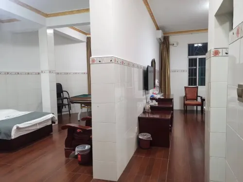 Menglian Kailei Hotel - Pet friendly