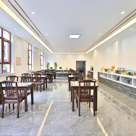 Changbai Mountain Songyunjian Boutique Hotel