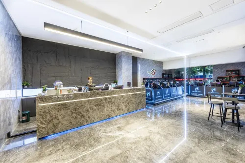 Jixia E-sports Hotel (Guomao 360)