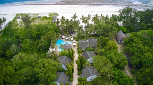 Pinewood Beach Resort & Spa Отели в г. 