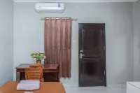 Amor Homestay near Eltari International Airport Mitra RedDoorz Hotel a Baumata Barat