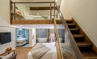 Rongyi Meisu Inn (Lijiang Old Town)