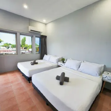 Gurney Coast By Sky Hive Hotels near Arulmigu Balathandayuthapani Temple ABT