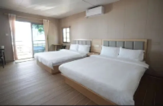 STARHOUSE