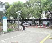 Xitang Holiday Hotel (Xitang Ancient Town Scenic Area) - parcheggio