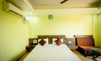 Goroomgo Deep Ganga Inn Puri ( Odisha)