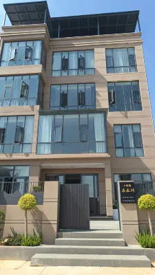 Luliang Erjie Jia Zai Shanchuan Homestay