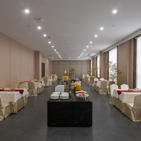 QIANNA HOTEL GLORIOUS(Jiaxian Sports Park Branch)
