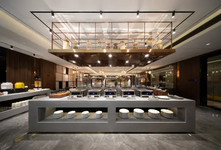 The GiorgioMorandi Hotels (Jinan Chunhui Road) Отели рядом с достопримечательностью «Shandong Hiteam Institute of Software Engineering»