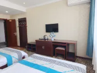 Manzhouli Qiju Business Hotel (Zhongsu Pedestrian Street) - 2-Star