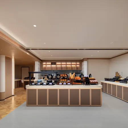 Chenzhou Municipal Government Wuling Avenue Atour Hotel