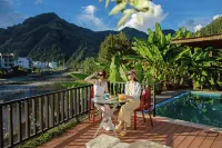 Mosu · Hongcun Xiangju | Mountain & Stream Rustic-Luxury Garden Stay (Three Trees Scenic Area) - Pools