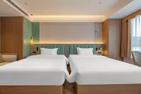 Meihao · EZZI Hotel (Shouchuang Outlets Rong Chuang Amusement Park) Hotels in Jinan