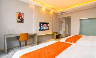 Super 8 Hotel (Minfeng Specialty Commercial Street)