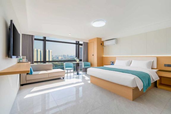 Candy Holiday Apartment (South Square Branch, Nanning East Railway Station)
