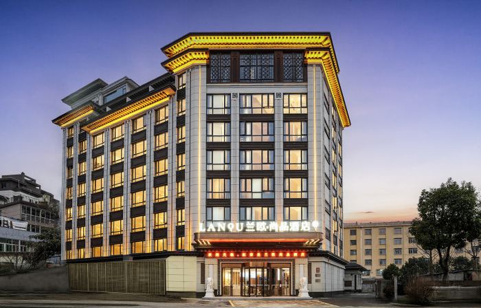 LANOU HOTEL