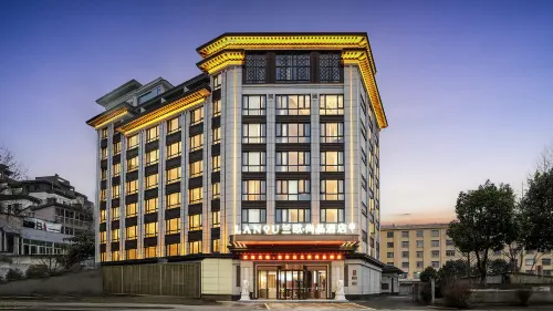 LANOU HOTEL