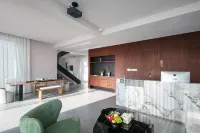 Qingyunjian homestay in Moganshan  · Designer-Inspired Mountain Luxury Stay with Garden