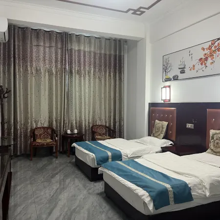 Baoshan Tiantian Ping'an Hotel