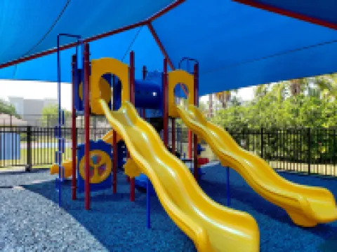 Vista Cay Resort by Orlando Resorts Rental