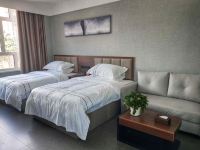 霍尔果斯龙泉国际酒店 - 豪华双床房