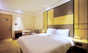 Ji Hotel (Hongqiao Airport Huqingping Road)