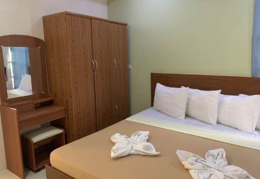 Coron Visitors Hotel - Housity