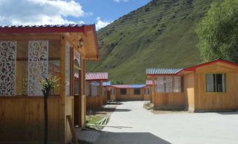 Nyingchi Yulin Mountain Villa