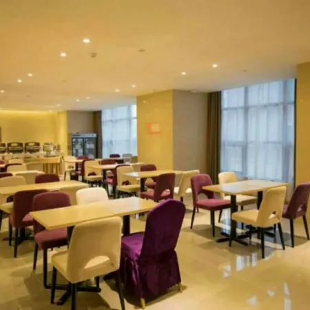 Lavande Hotel Kashigar Ancient City Scenic Area Wanda Plaza Branch