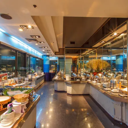 Baiyoke Suite Hotel Отели рядом с достопримечательностью «Башня Баййок»