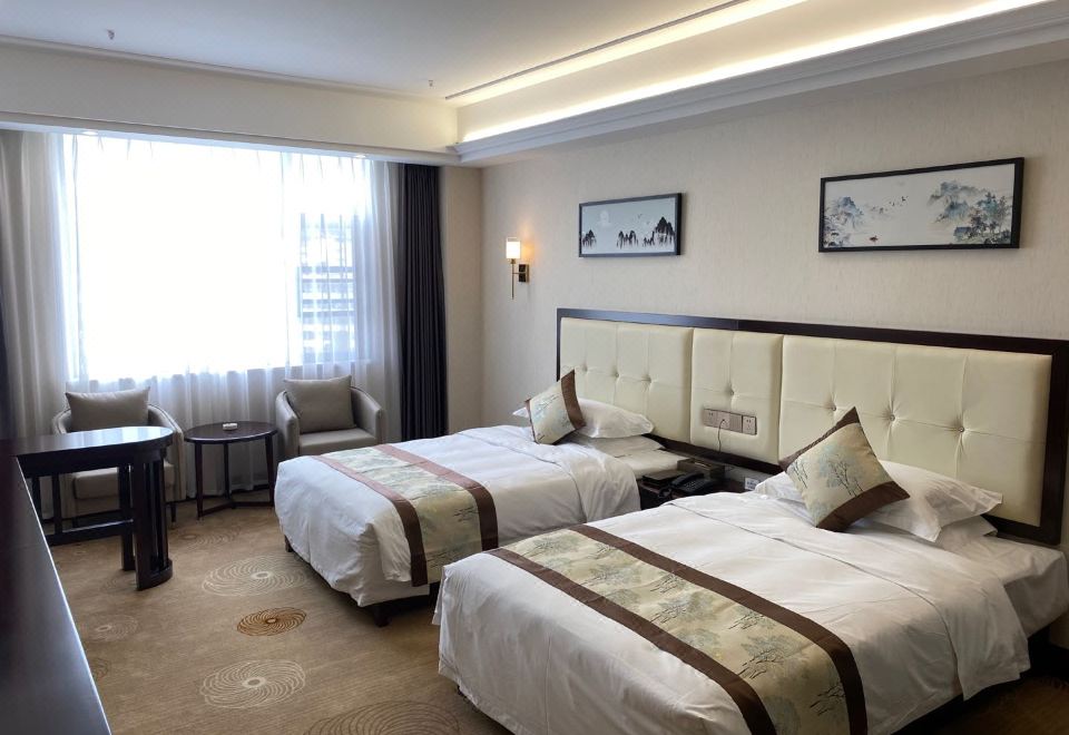 Baokang Yiyi Garden Hotel