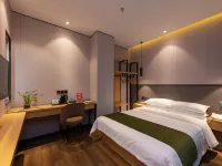 GreenTree Zhixuan Hotel (Fuzhou Sanfang Qixiang Nanmendou Subway Station) Hotels near FJTV Tower