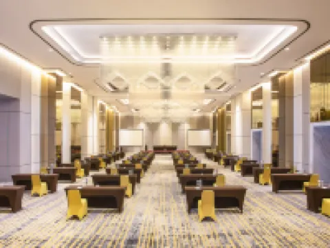 Swiss-Belhotel Solo Hotels in Surakarta
