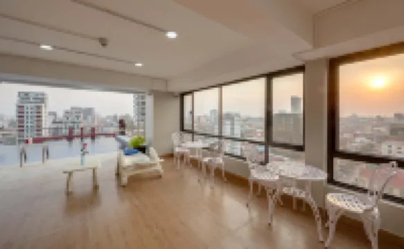 ソーホー レジデンス