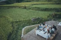 Yinjuxiangli Lushan B&B Hotels in Xishui