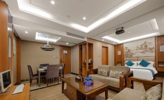 LiangYi Hotel(Shenzhen Buji east station)