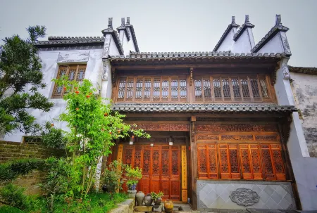 Zhizhonghe Guesthouse Отели рядом с достопримечательностью «Yancun Ancient Building Complex in Ming and Qing Dynasties»