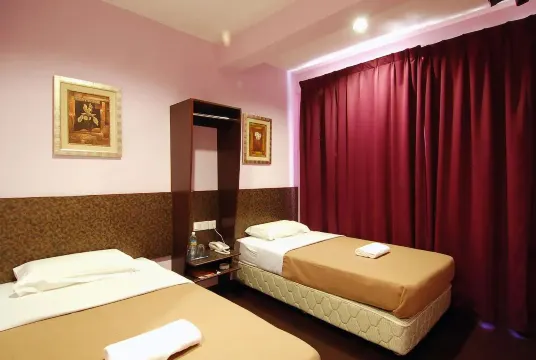 Aristo Hotel Phòng Photos