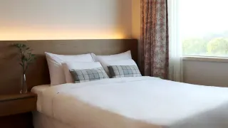 0202n120008nkf8ha9D3F R 320 180 R5 D