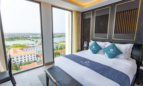 Khách Sạn White Lotus Huế