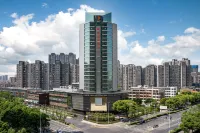 Golden Pear Hotel