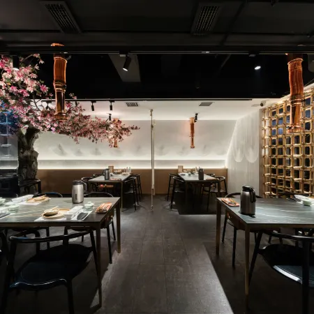 Qing Qiu Hotel