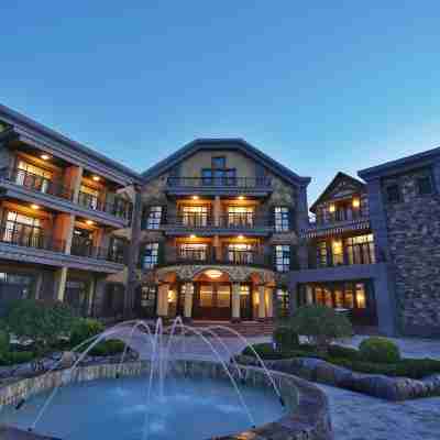 โรงแรมจิราฟแมนเนอร์ ออลเลิฟพาร์ค Hotel Exterior