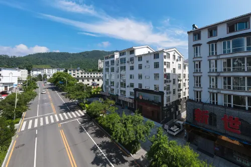 Rest Hotel (Ji'an Yalujiang)